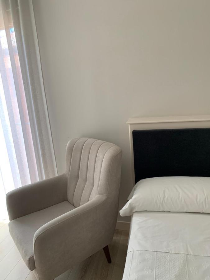 Hotel Villegas 발렌시아 데 돈 후안 외부 사진